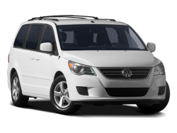 2010 VOLKSWAGEN ROUTAN - Front View