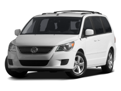 2011 VOLKSWAGEN ROUTAN  - Front View