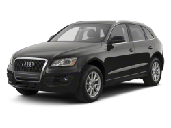 2013 AUDI Q5  - Front View